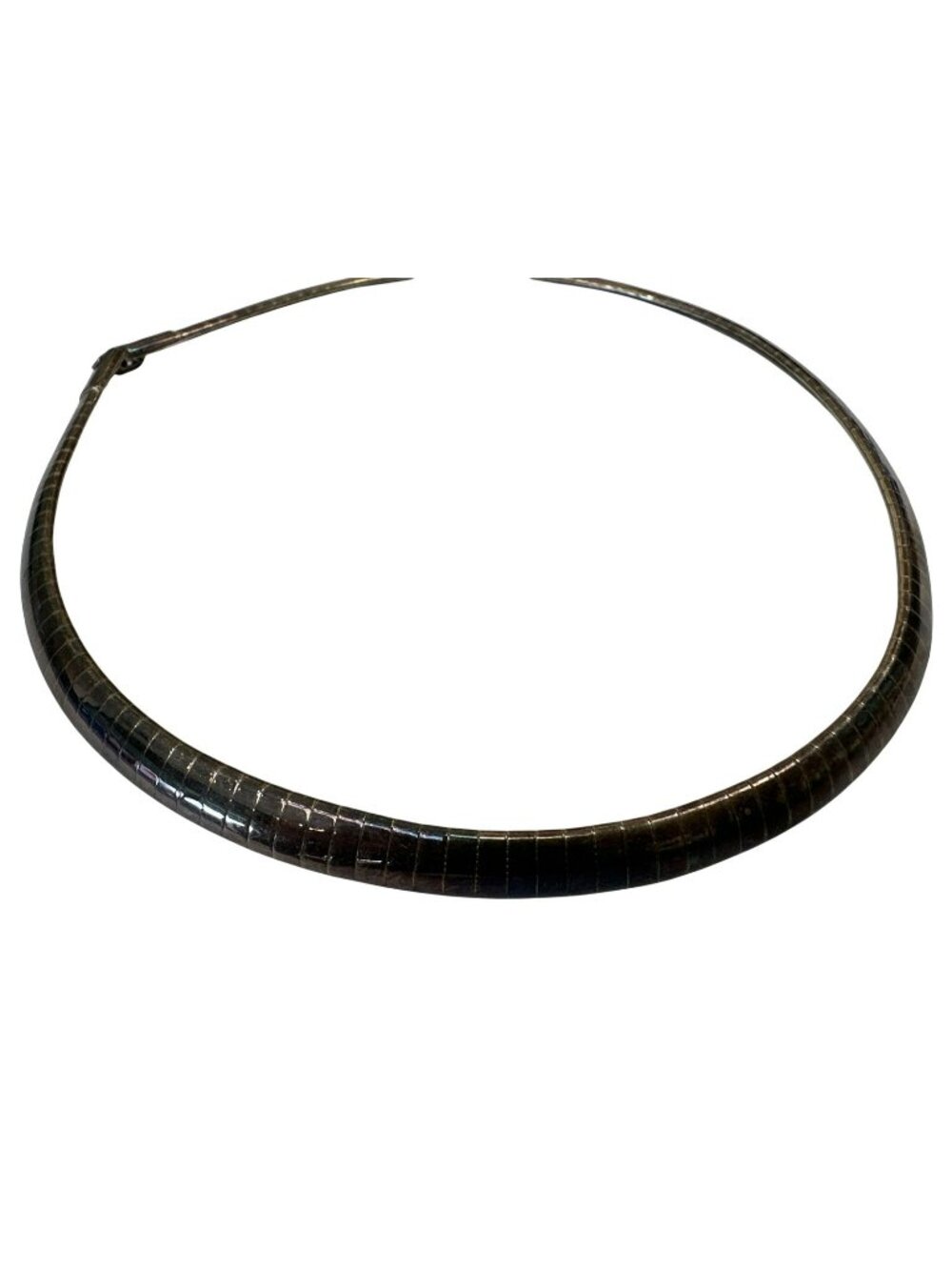 Vintage 70s Metallic Segmented Omega Collar Necklace In Oxidized Silver Tone